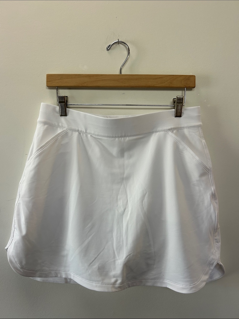 Peter Millar White Performance Skort